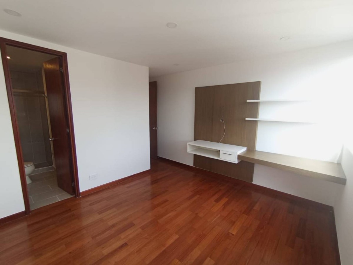 Apartamento en arriendo en La Tomatera, Medellín · foto 15 de 24