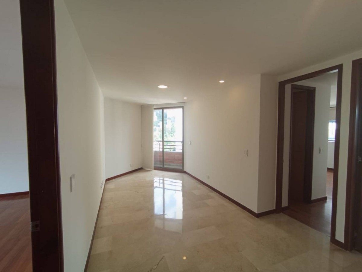 Apartamento en arriendo en La Tomatera, Medellín · foto 16 de 24