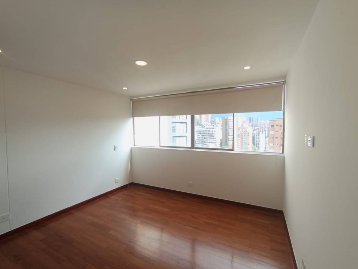 Apartamento en arriendo en La Tomatera, Medellín · foto 18 de 24