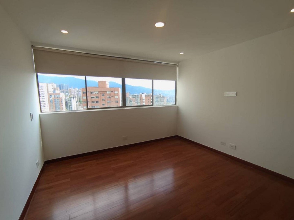 Apartamento en arriendo en La Tomatera, Medellín · foto 19 de 24