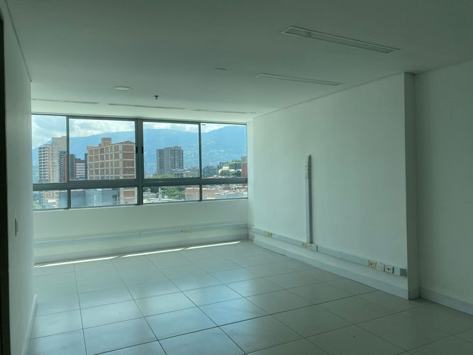 Oficina en arriendo en Aliadas Del Sur, Sabaneta, 72 m² · foto 6 de 7