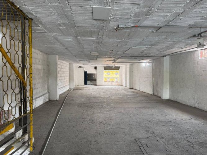 Bodega en arriendo en Perpetuo Socorro, Medellín, 900 m² · foto 8 de 10
