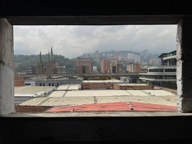 Bodega en arriendo en Perpetuo Socorro, Medellín, 900 m² · foto 10 de 10