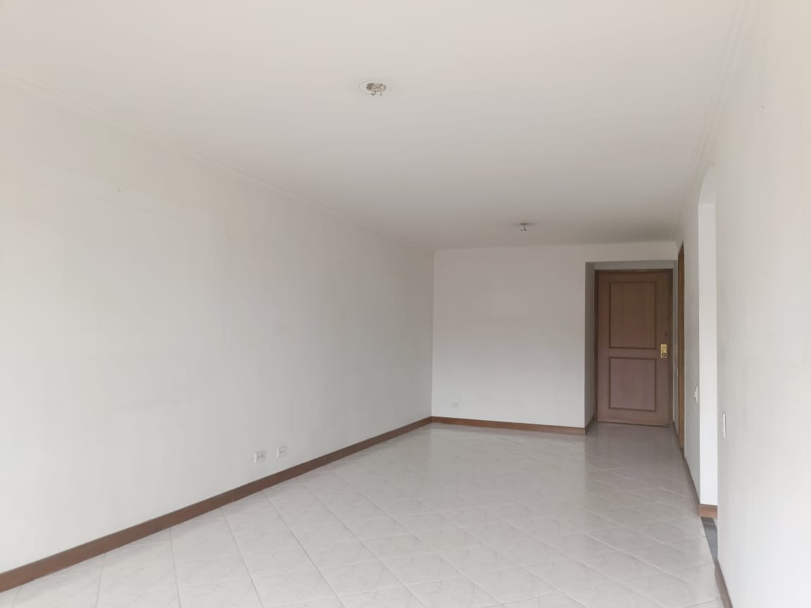 Apartamento en venta en Belén, Medellín 3