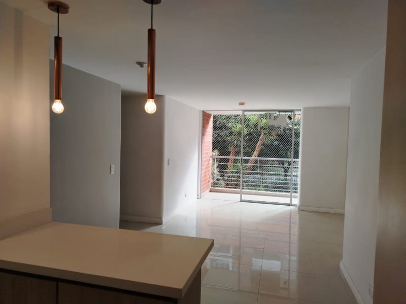 Apartamento en venta en Cumbres, Envigado · foto 2 de 14
