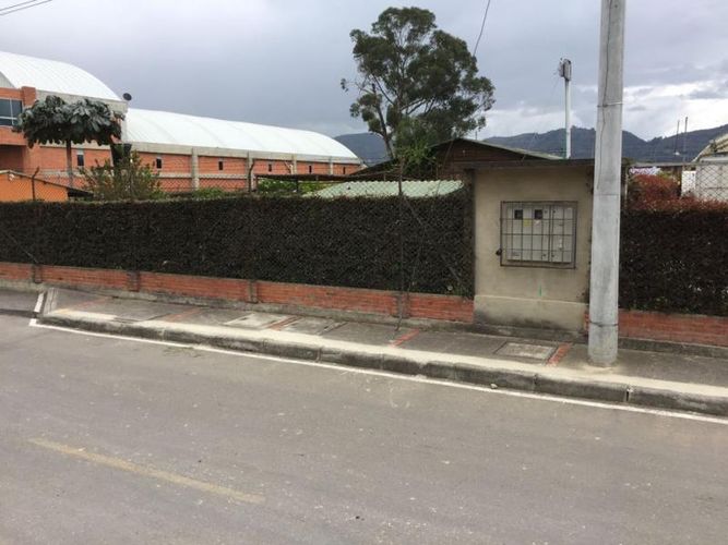 Lote en venta en Samaria, Chía, 4164 m² · foto 2 de 7