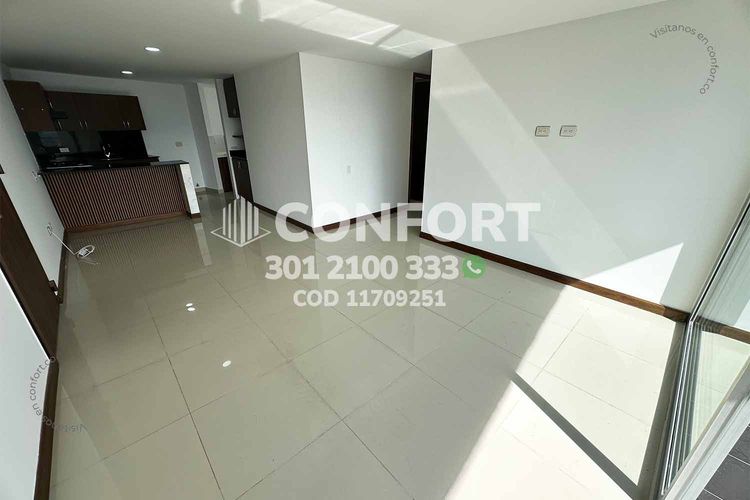 Apartamento de 3 alcobas en arriendo en Loma Del Indio, Medellín, 78 m² · foto 2 de 24