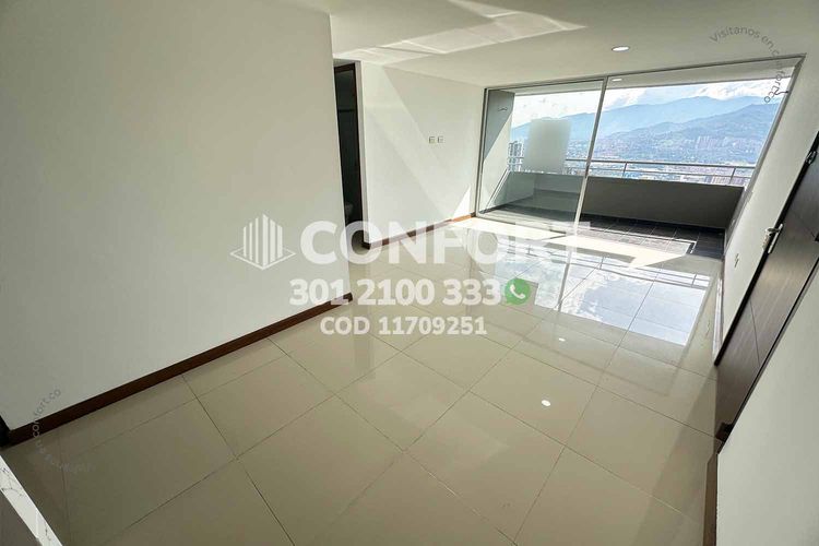 Apartamento de 3 alcobas en arriendo en Loma Del Indio, Medellín, 78 m² · foto 3 de 24