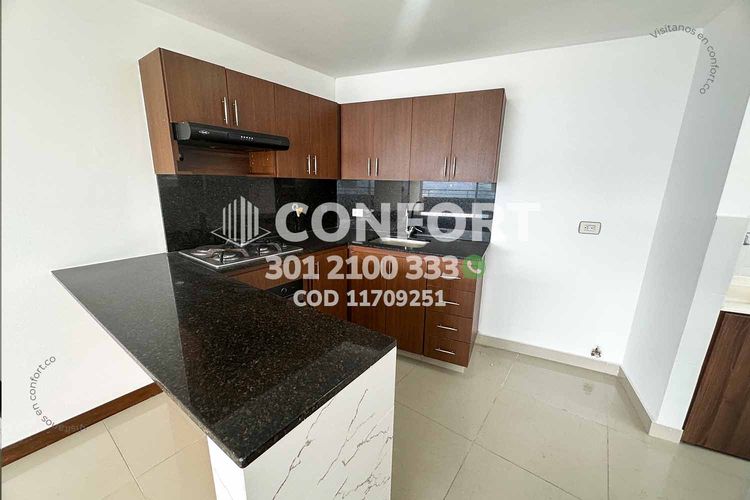 Apartamento de 3 alcobas en arriendo en Loma Del Indio, Medellín, 78 m² · foto 4 de 24