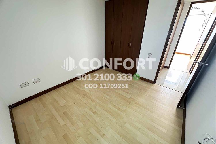 Apartamento de 3 alcobas en arriendo en Loma Del Indio, Medellín, 78 m² · foto 12 de 24