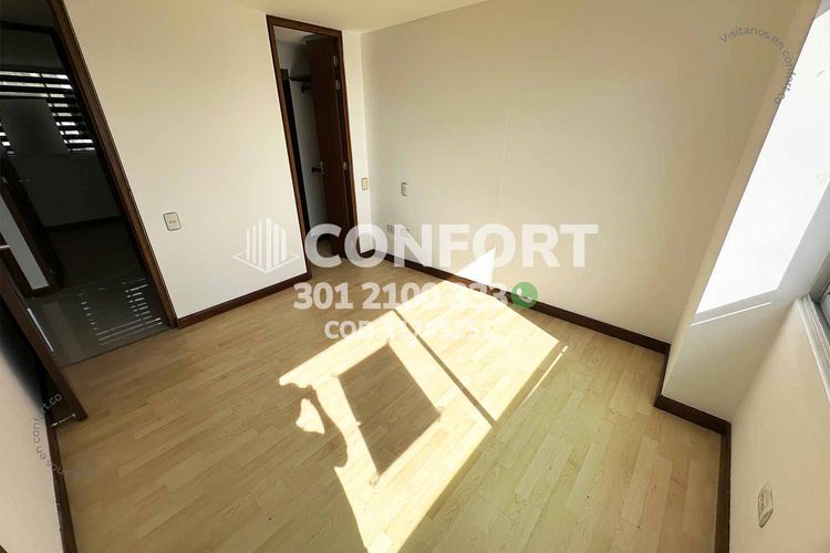 Apartamento de 3 alcobas en arriendo en Loma Del Indio, Medellín, 78 m² · foto 18 de 24