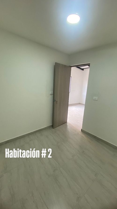 Apartamento de 2 alcobas en venta en Los Alpes, Bello, 45 m² · foto 6 de 8