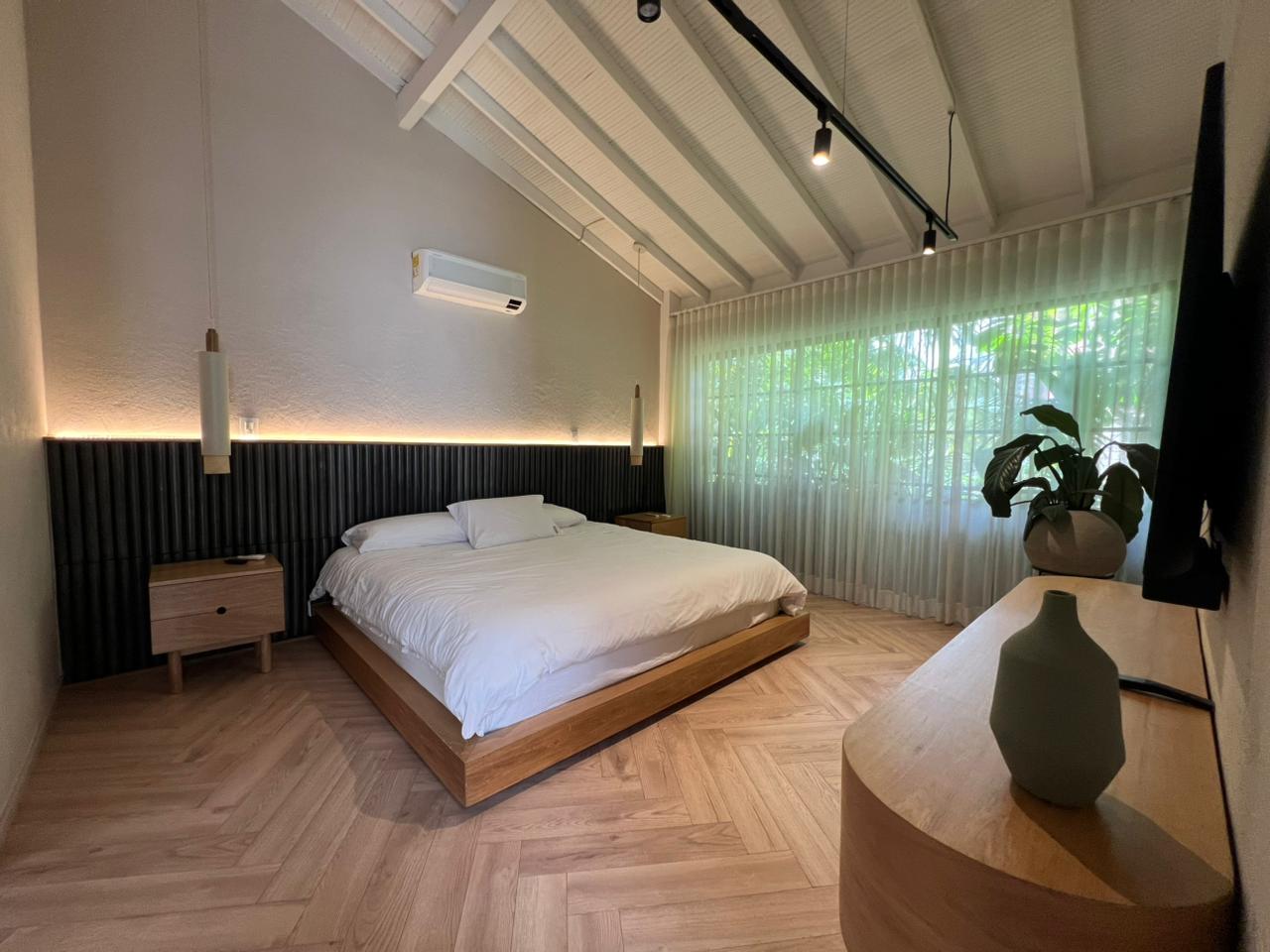 Casa en arriendo en El Poblado, Medellín · foto 10 de 19
