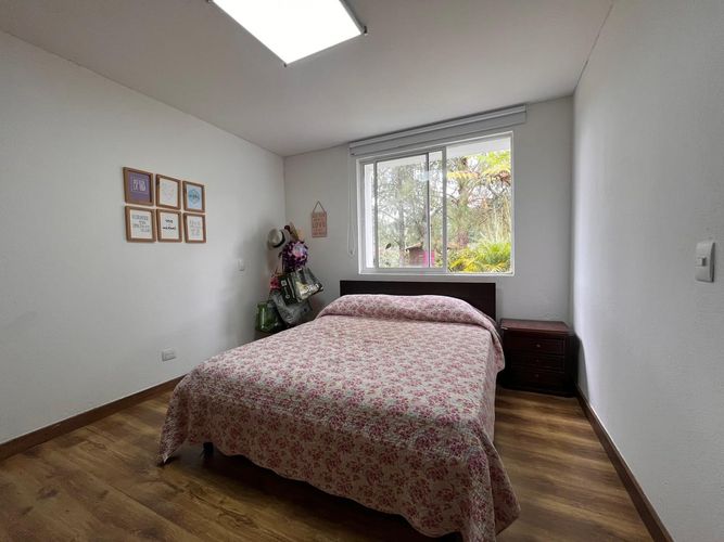 Casa de 3 alcobas en venta en Santa Elena, El Retiro, 241 m² · foto 8 de 18
