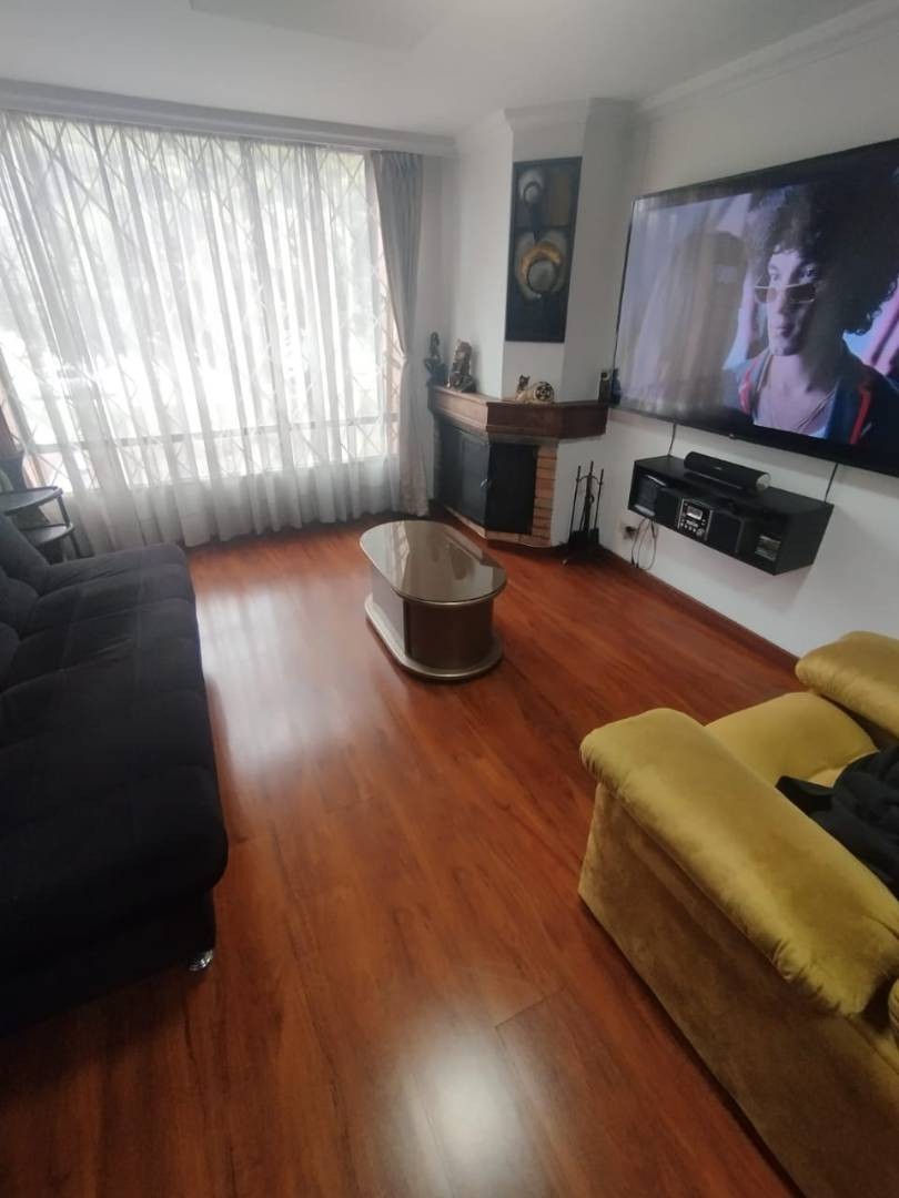 Apartamento en venta en Los Cedros, Bogotá · foto 6 de 16