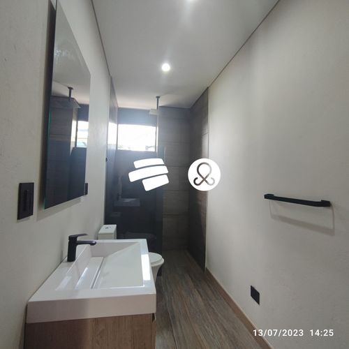 Casa de 7 alcobas en venta en Las Palmas, Envigado · foto 17 de 24