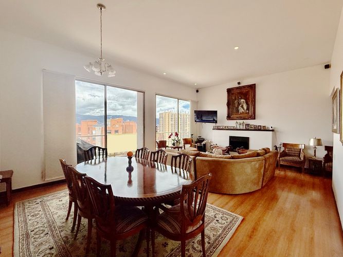 Apartamento de 3 alcobas en venta en Nueva Colina, Bogotá, 172 m² · foto 3 de 24