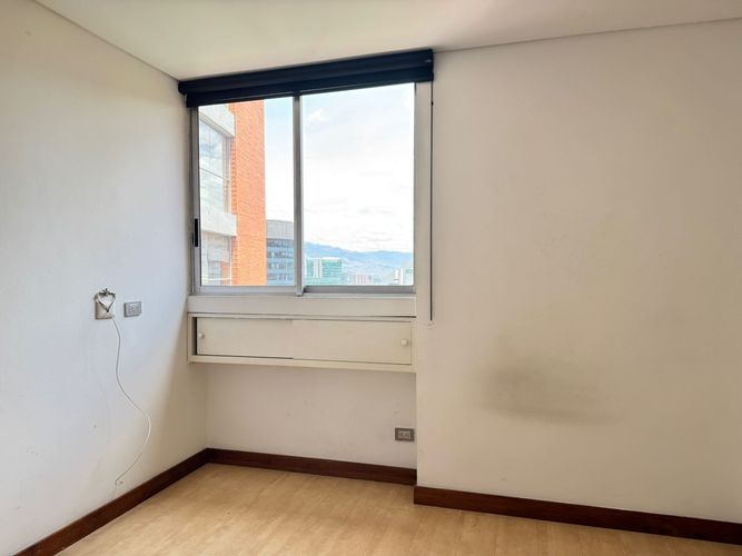 Apartamento de 3 alcobas en arriendo en El Poblado, Medellín, 160 m² · foto 7 de 15