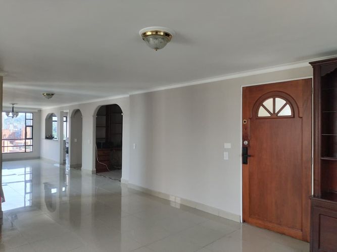 Apartamento de 3 alcobas en arriendo en El Poblado, Medellín, 144 m² · foto 9 de 19