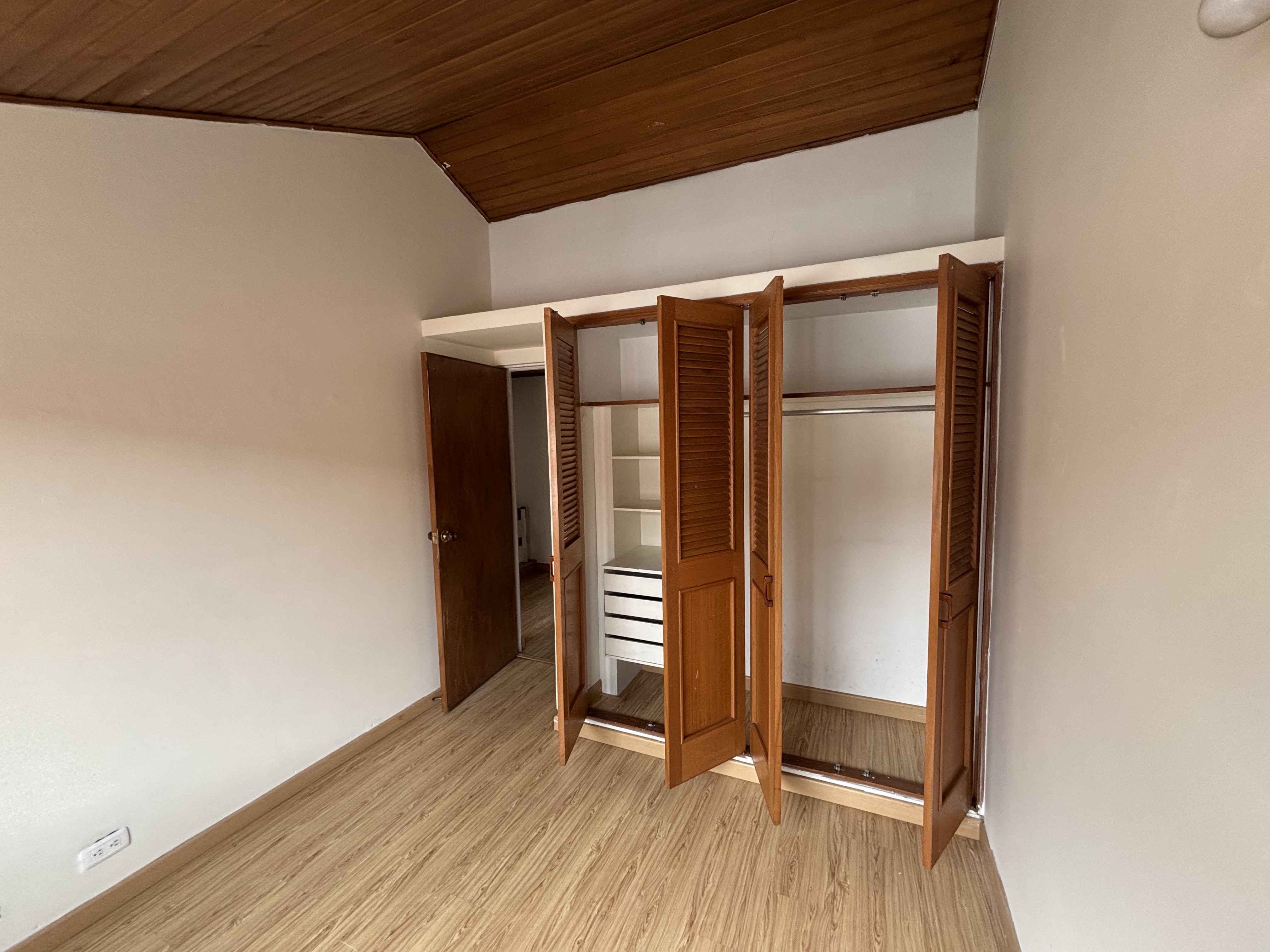 Casa en venta en Andes, Chía · foto 3 de 24