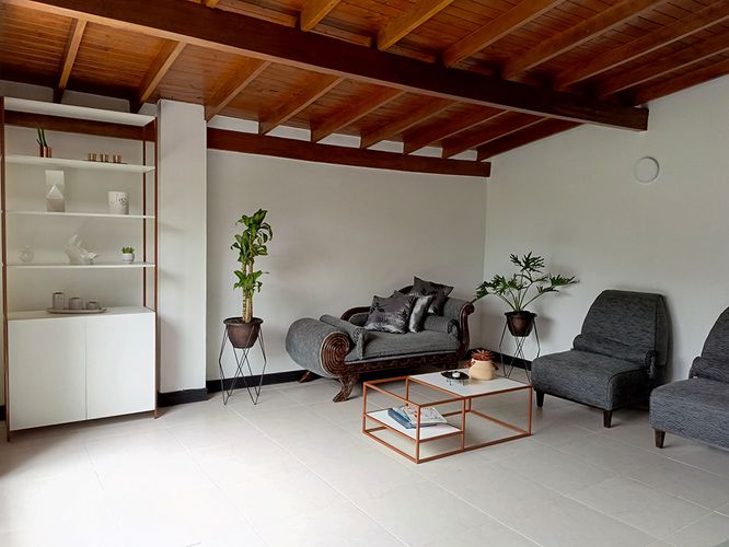 Apartamento de 4 alcobas en arriendo en Belén, Medellín, 164 m² · foto 3 de 20