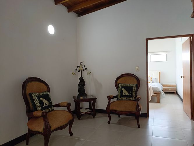 Apartamento de 4 alcobas en arriendo en Belén, Medellín, 164 m² · foto 5 de 20