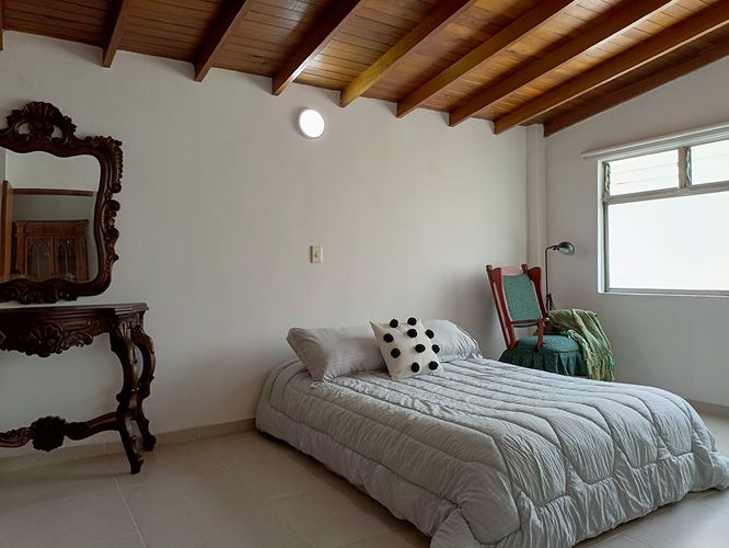 Apartamento de 4 alcobas en arriendo en Belén, Medellín, 164 m² · foto 18 de 20