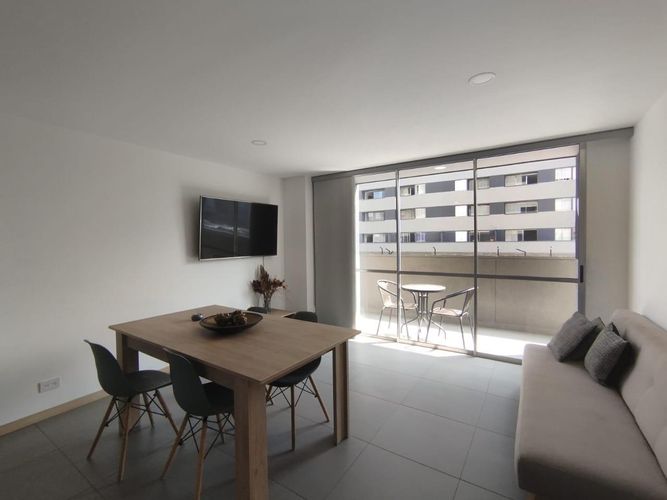 Apartamento de 3 alcobas en arriendo en Santa Fe, Medellín, 74 m² · foto 3 de 18