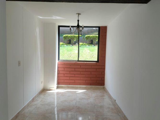 Apartamento de 2 alcobas en arriendo en El Poblado, Medellín, 69 m² · foto 8 de 15