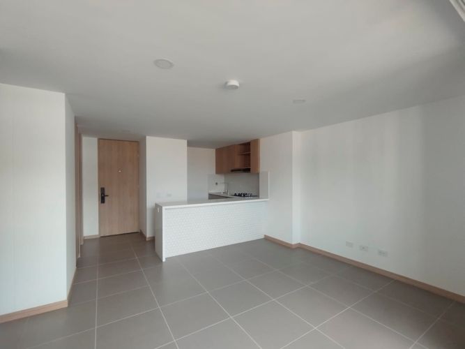 Apartamento de 3 alcobas en arriendo en Santa Fe, Medellín, 72 m² · foto 2 de 13