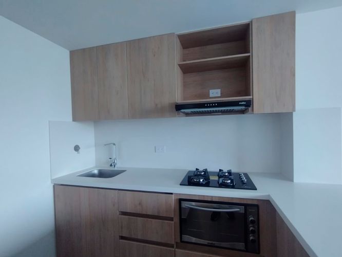 Apartamento de 3 alcobas en arriendo en Santa Fe, Medellín, 72 m² · foto 6 de 13