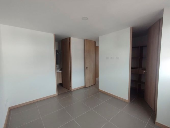 Apartamento de 3 alcobas en arriendo en Santa Fe, Medellín, 72 m² · foto 9 de 13