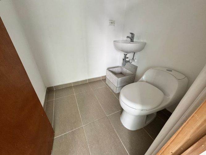 Oficina en venta en Mayorca, Sabaneta, 40 m² · foto 5 de 5