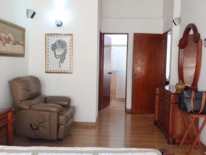 Casa de 3 alcobas en venta en El Poblado, Medellín, 188 m² · foto 11 de 16
