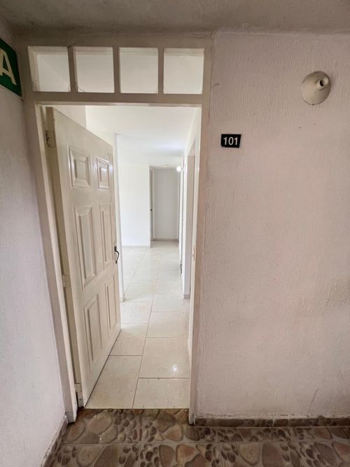 Apartamento de 2 alcobas en venta en Cd. Terranova, Jamundí, 60 m² · foto 3 de 16