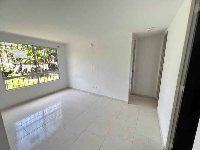 Apartamento de 2 alcobas en venta en Cd. Terranova, Jamundí, 60 m² · foto 4 de 16
