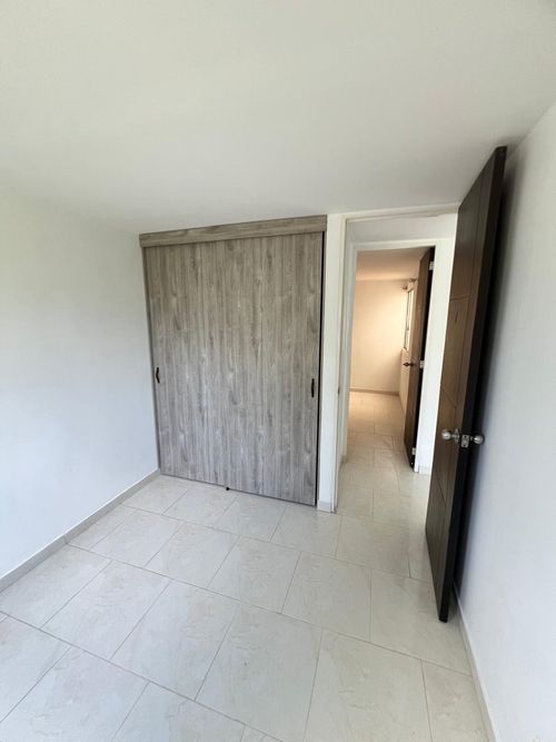 Apartamento de 2 alcobas en venta en Cd. Terranova, Jamundí, 60 m² · foto 9 de 16