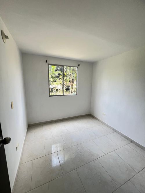 Apartamento de 2 alcobas en venta en Cd. Terranova, Jamundí, 60 m² · foto 10 de 16