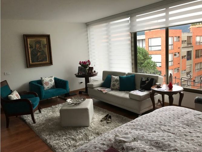 Apartamento de 4 alcobas en venta en Chicó Navarra, Bogotá, 285 m² · foto 3 de 24