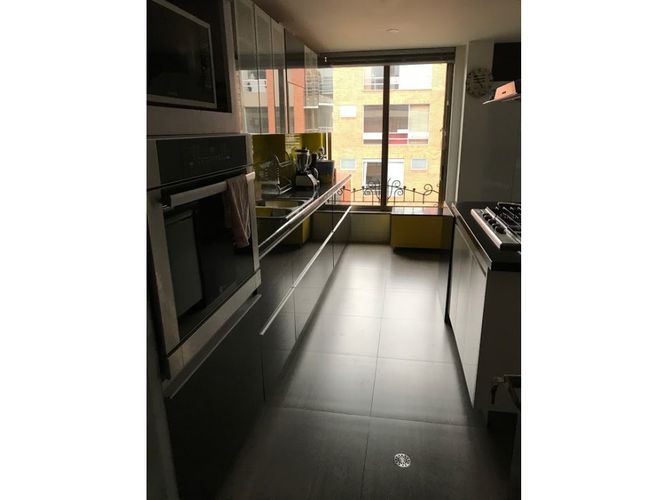 Apartamento de 4 alcobas en venta en Chicó Navarra, Bogotá, 285 m² · foto 13 de 24