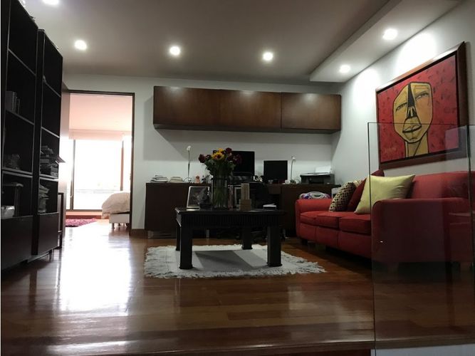 Apartamento de 4 alcobas en venta en Chicó Navarra, Bogotá, 285 m² · foto 16 de 24