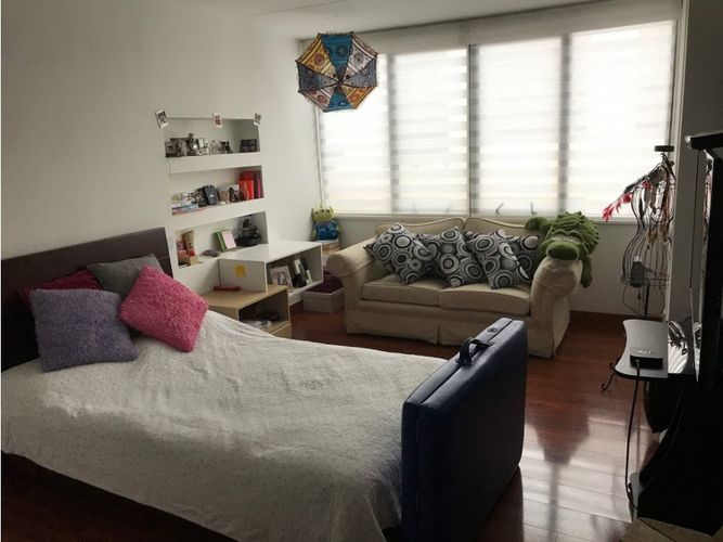 Apartamento de 4 alcobas en venta en Chicó Navarra, Bogotá, 285 m² · foto 20 de 24