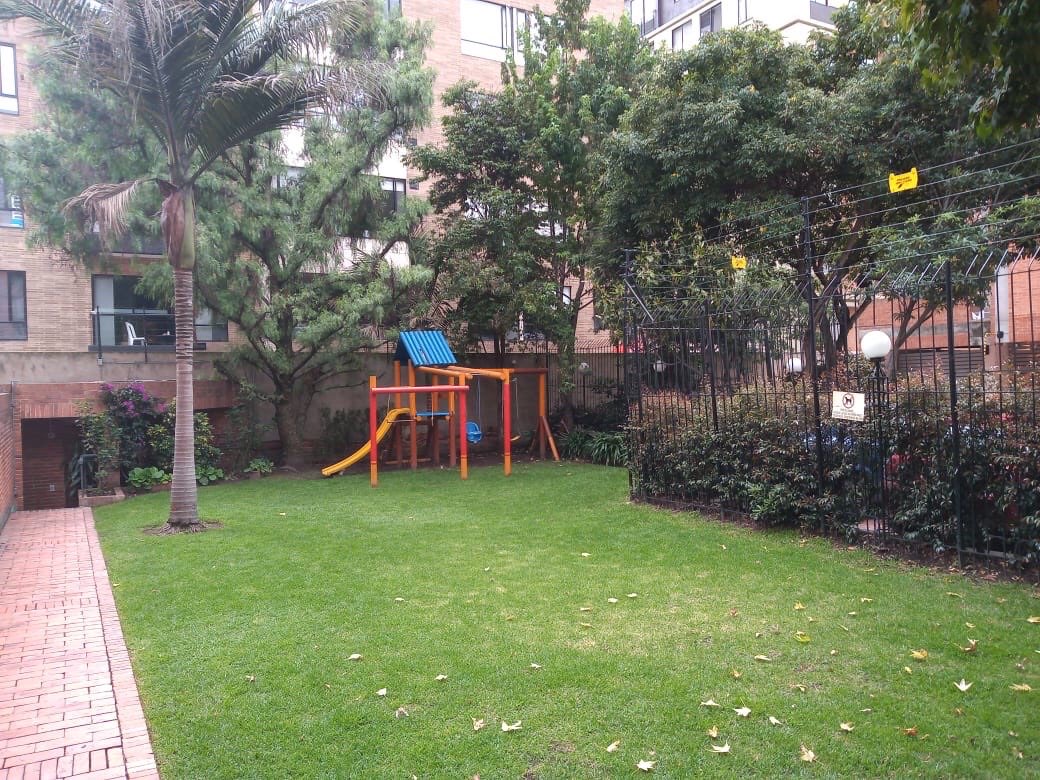 Casa en venta en Cedritos, Bogotá · foto 2 de 20
