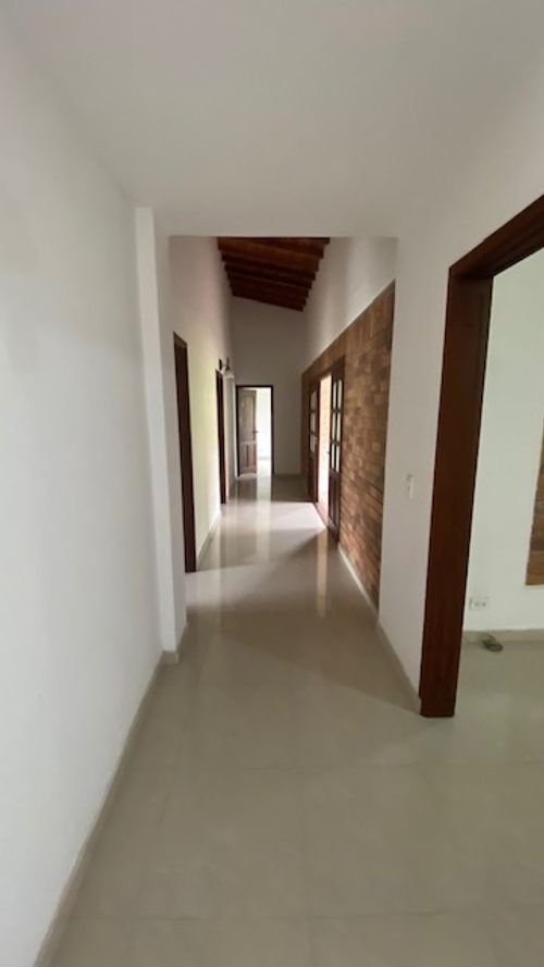 Casa de 5 alcobas en venta en La Españolita, Piedecuesta, 330 m² · foto 15 de 24