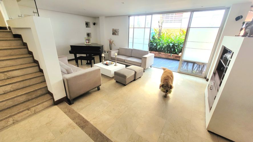 Casa de 3 alcobas en venta en Ciudad Jardin, Cali, 288 m² · foto 4 de 24