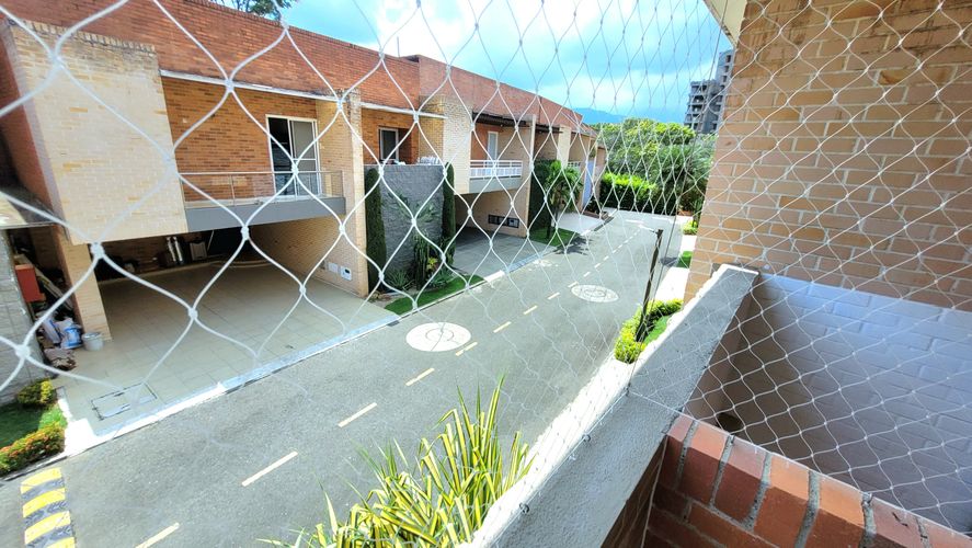 Casa de 3 alcobas en venta en Ciudad Jardin, Cali, 288 m² · foto 23 de 24