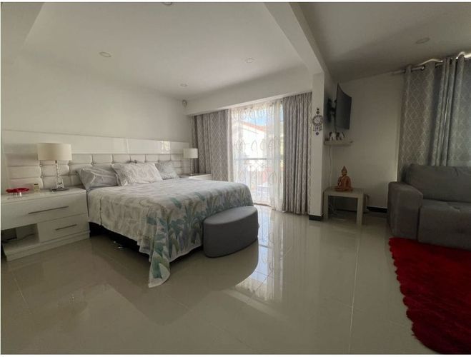 Casa de 4 alcobas en venta en Ciudad Jardin, Cali, 245 m² · foto 6 de 7