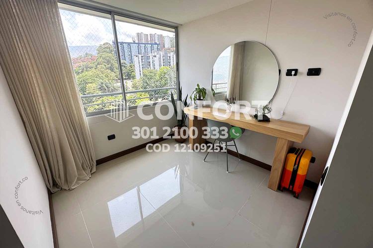 Apartamento de 2 alcobas en arriendo en Loma Del Indio, Medellín, 75 m² · foto 12 de 24