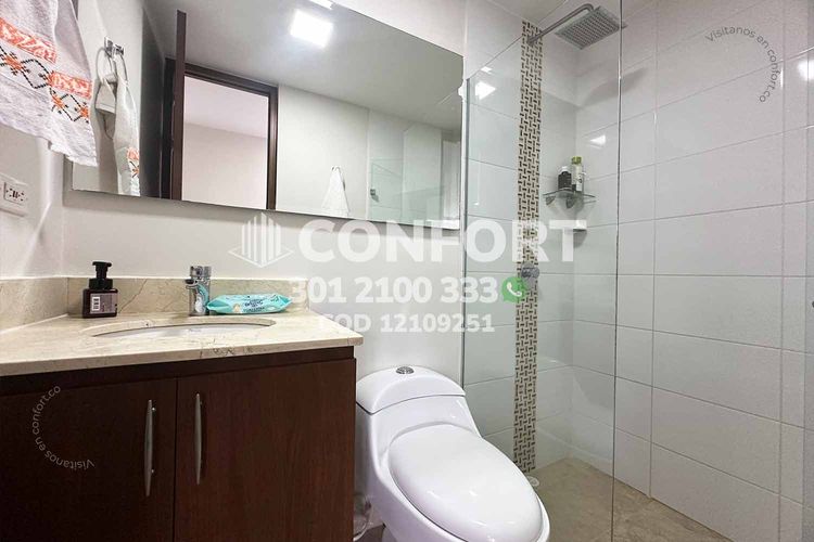 Apartamento de 2 alcobas en arriendo en Loma Del Indio, Medellín, 75 m² · foto 14 de 24
