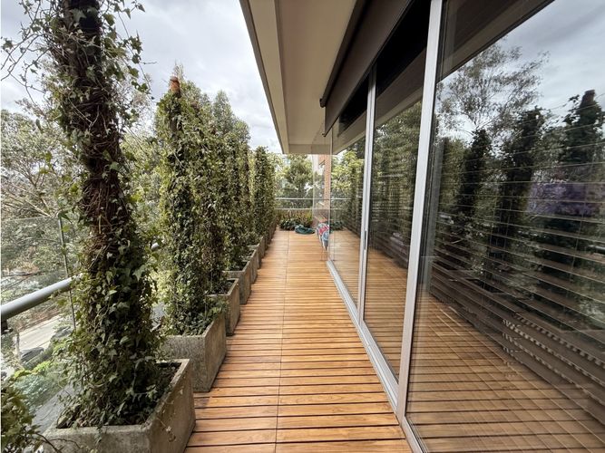 Apartamento de 3 alcobas en venta en Los Rosales, Bogotá, 418 m² · foto 21 de 24